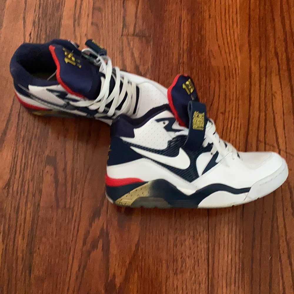 Air Force 180